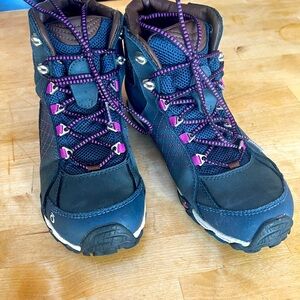 Oboz women’s hiking boots size 8.5